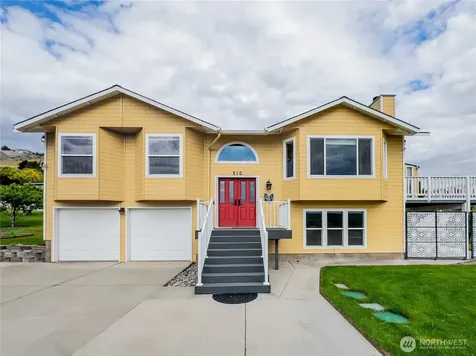 210 25th Street NE East Wenatchee WA 98802