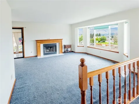 210 25th Street NE East Wenatchee WA 98802
