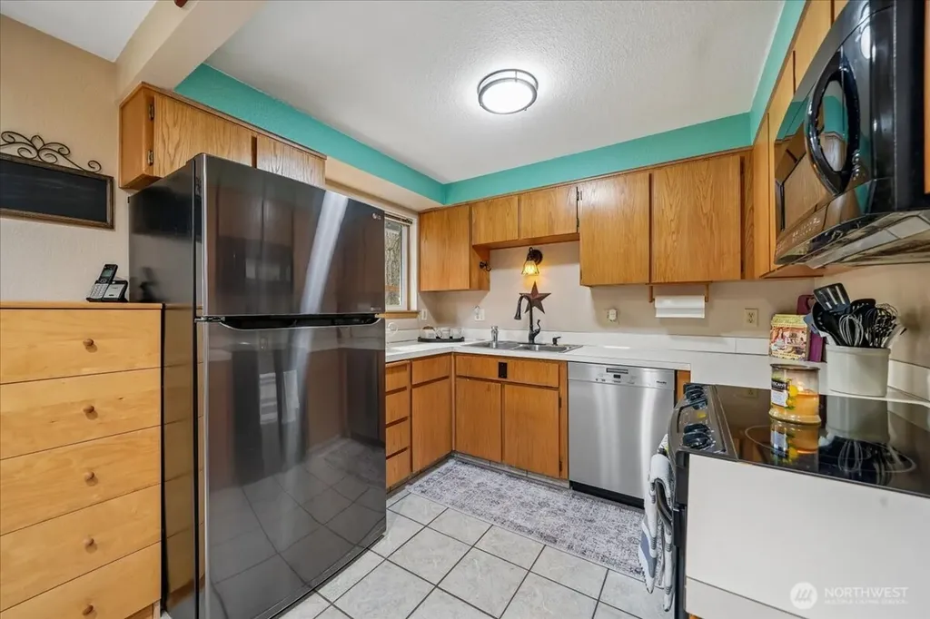 11222 Country Club Place Anderson Island WA 98303