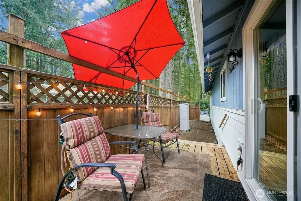 11222 Country Club Place Anderson Island WA 98303