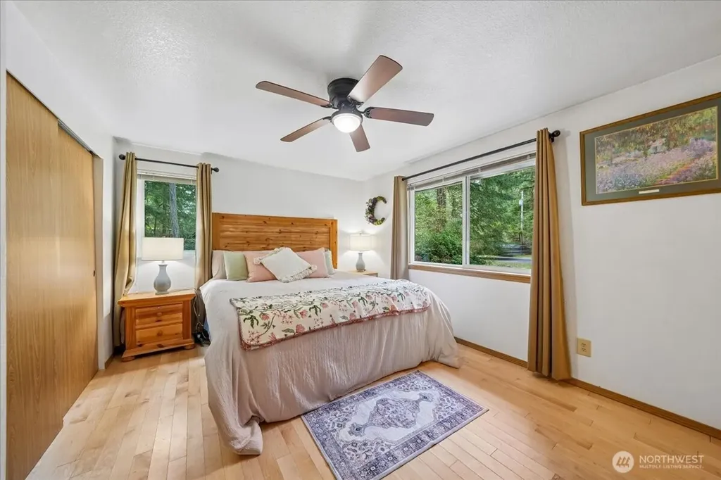 11222 Country Club Place Anderson Island WA 98303