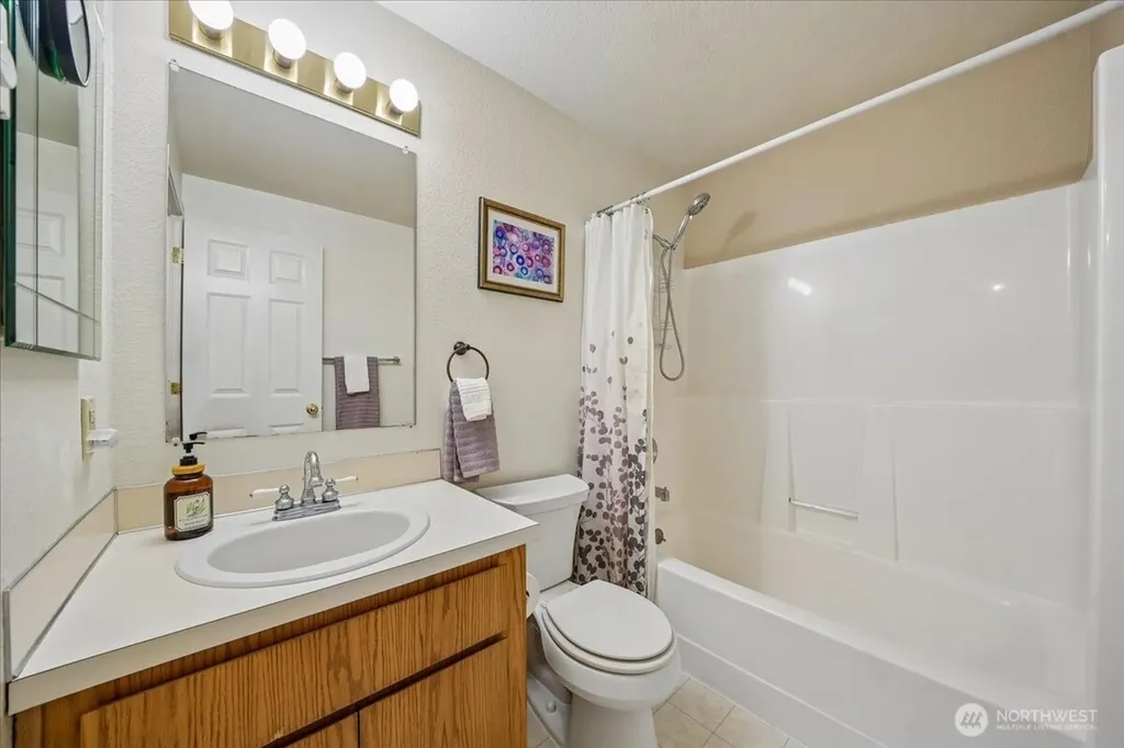 11222 Country Club Place Anderson Island WA 98303