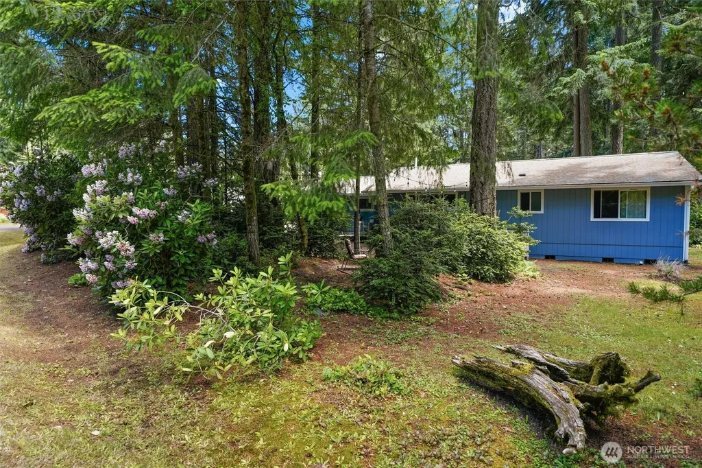 11222 Country Club Place Anderson Island WA 98303