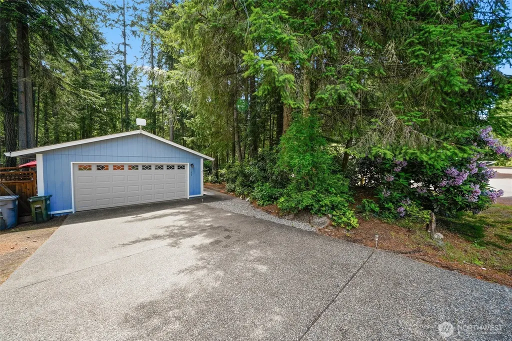 11222 Country Club Place Anderson Island WA 98303
