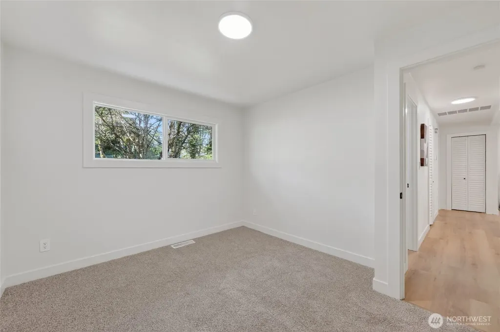 3002 Lakeway Drive Bellingham WA 98229