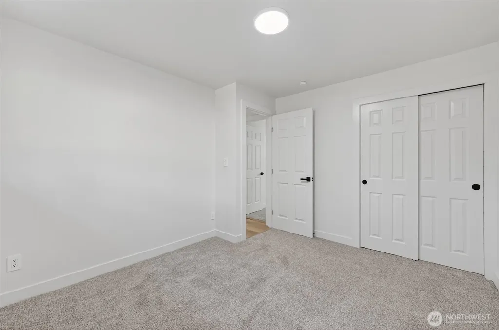 3002 Lakeway Drive Bellingham WA 98229