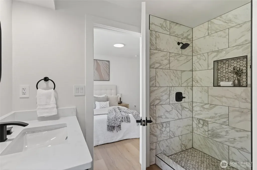 3002 Lakeway Drive Bellingham WA 98229