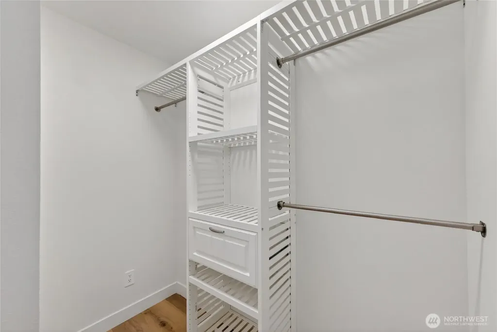 3002 Lakeway Drive Bellingham WA 98229
