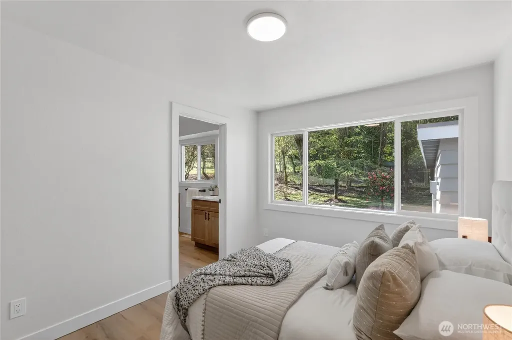 3002 Lakeway Drive Bellingham WA 98229