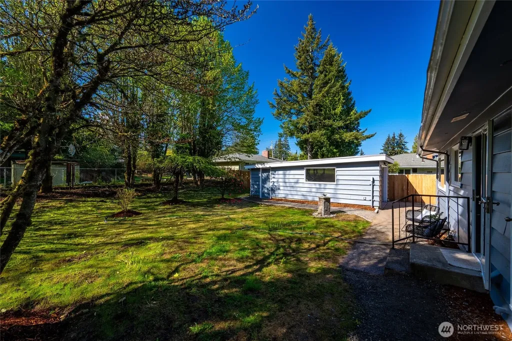 3002 Lakeway Drive Bellingham WA 98229
