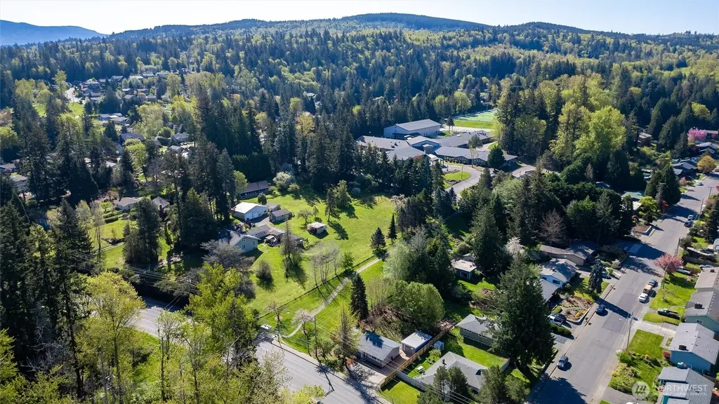 3002 Lakeway Drive Bellingham WA 98229