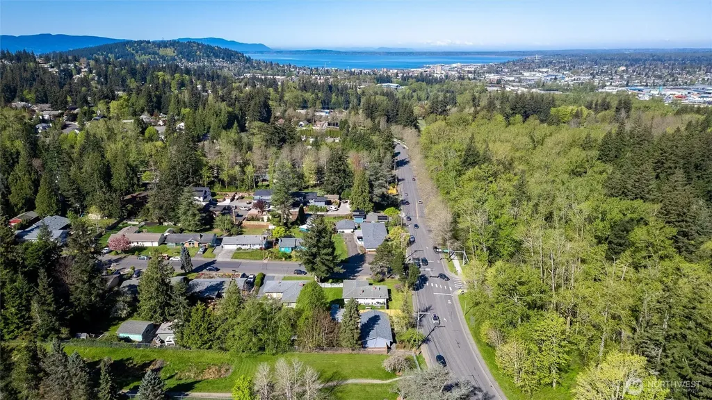 3002 Lakeway Drive Bellingham WA 98229