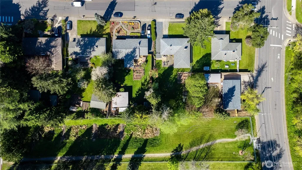 3002 Lakeway Drive Bellingham WA 98229