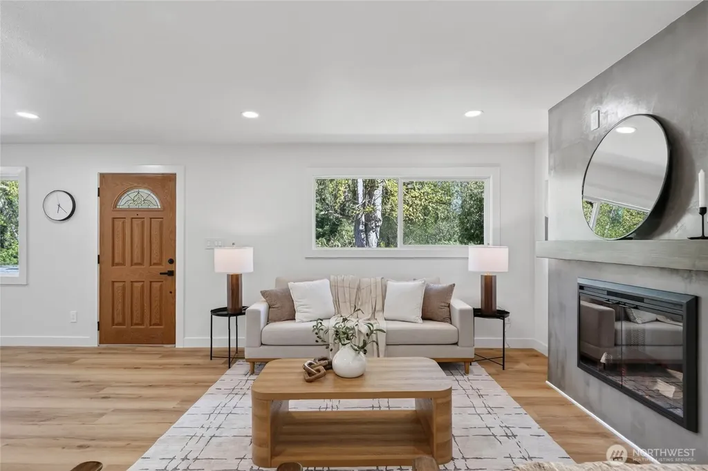 3002 Lakeway Drive Bellingham WA 98229