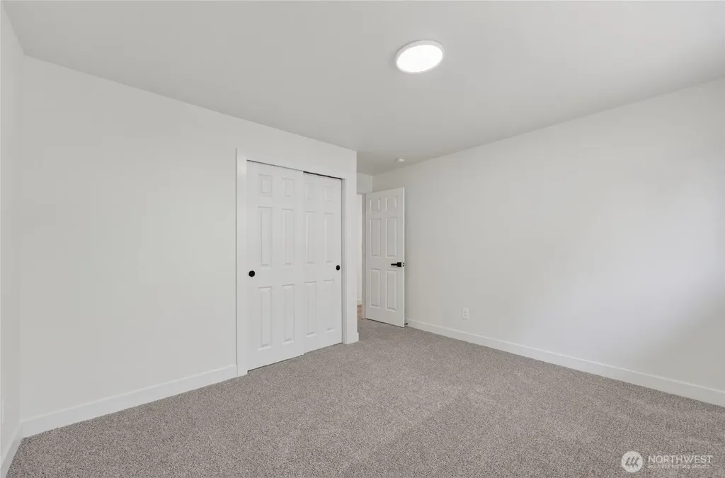 3002 Lakeway Drive Bellingham WA 98229
