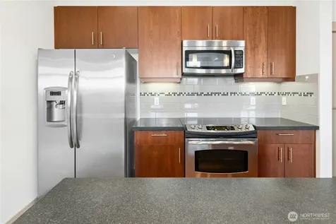 4547 8th Avenue NE Seattle WA 98105