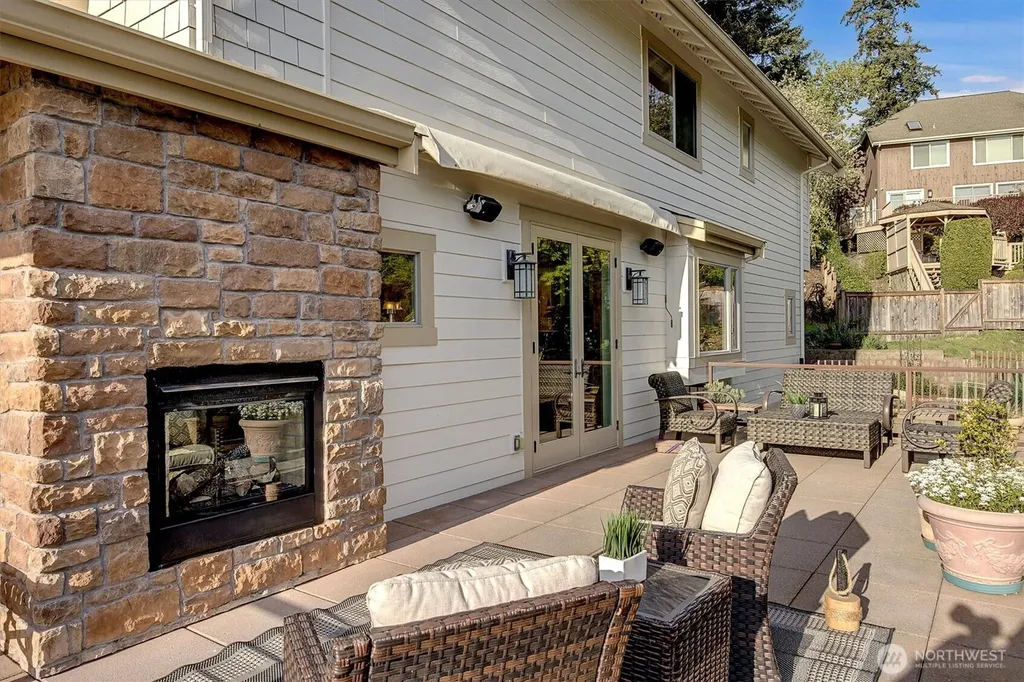 514 205th Avenue NE Sammamish WA 98074