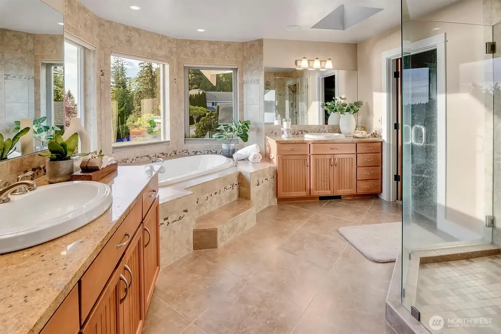 514 205th Avenue NE Sammamish WA 98074