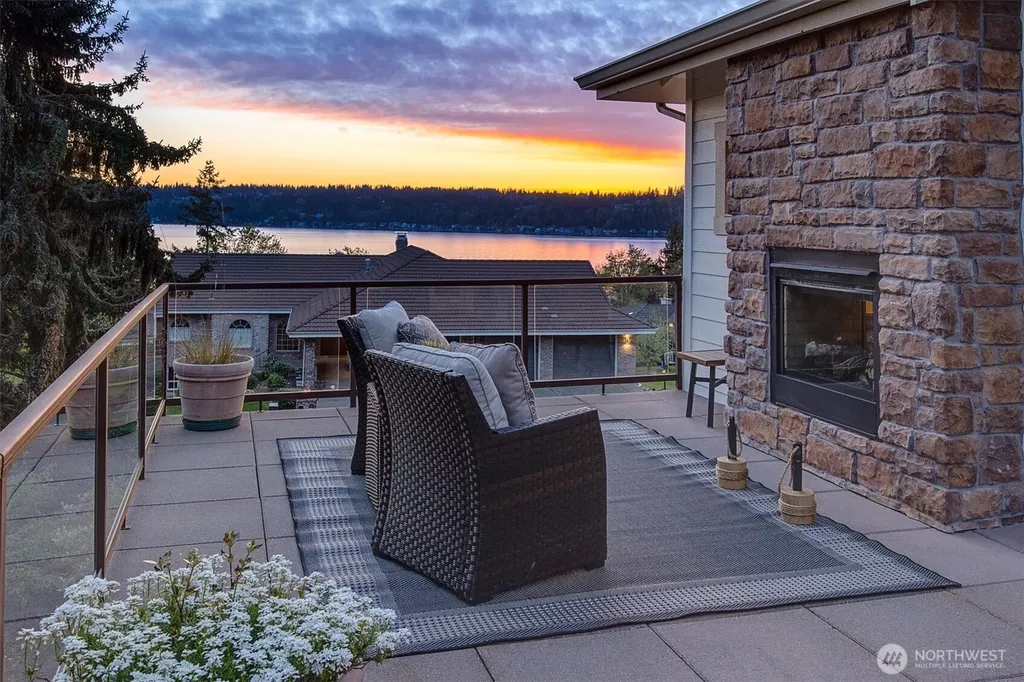 514 205th Avenue NE Sammamish WA 98074
