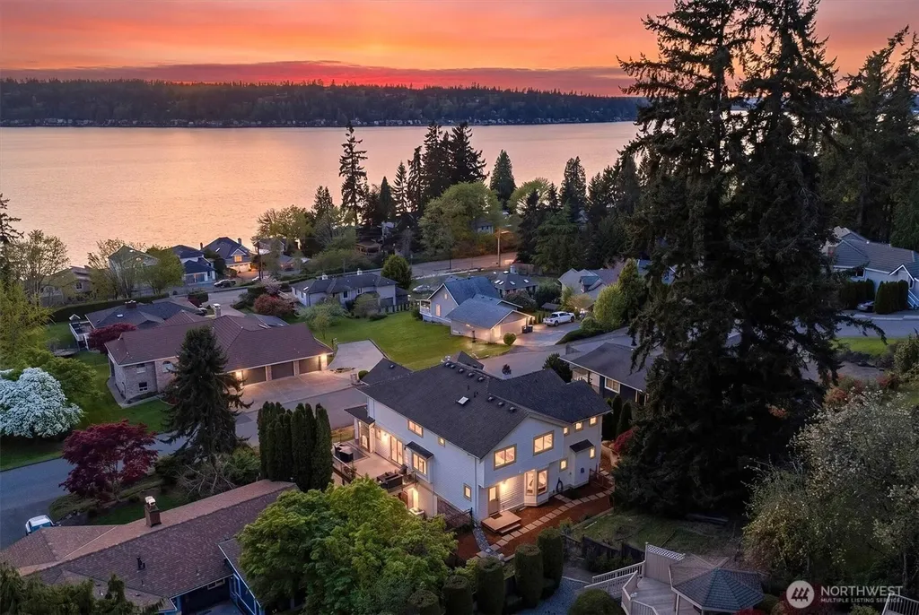 514 205th Avenue NE Sammamish WA 98074