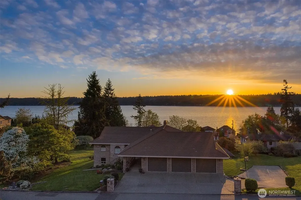 514 205th Avenue NE Sammamish WA 98074