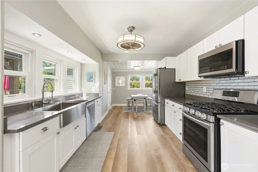 3402 Shore Avenue Everett WA 98203