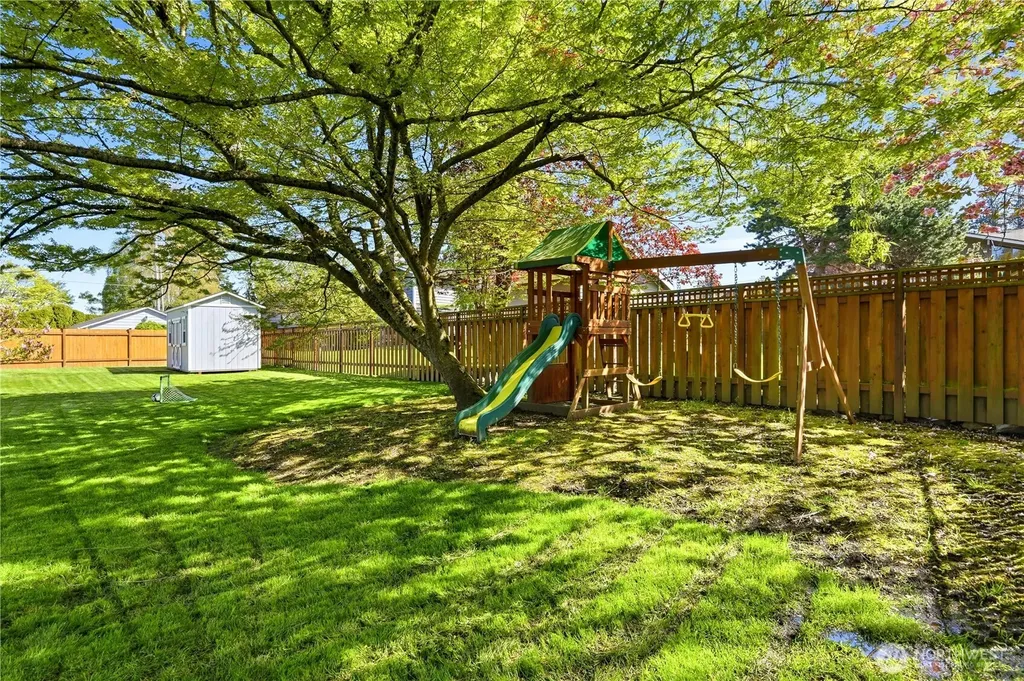 3402 Shore Avenue Everett WA 98203