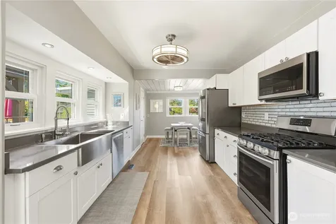 3402 Shore Avenue Everett WA 98203