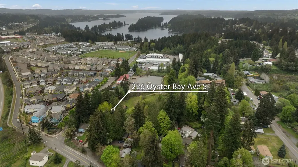 226 S Oyster Bay Avenue Bremerton WA 98312