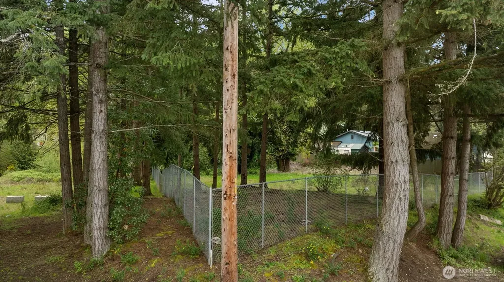 226 S Oyster Bay Avenue Bremerton WA 98312