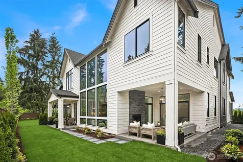 7301 152nd Avenue NE Redmond WA 98052
