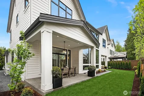 7301 152nd Avenue NE Redmond WA 98052