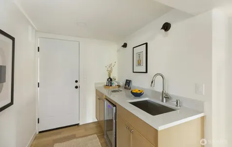 3430 39th Avenue W Seattle WA 98199