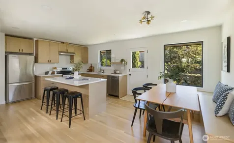 3430 39th Avenue W Seattle WA 98199