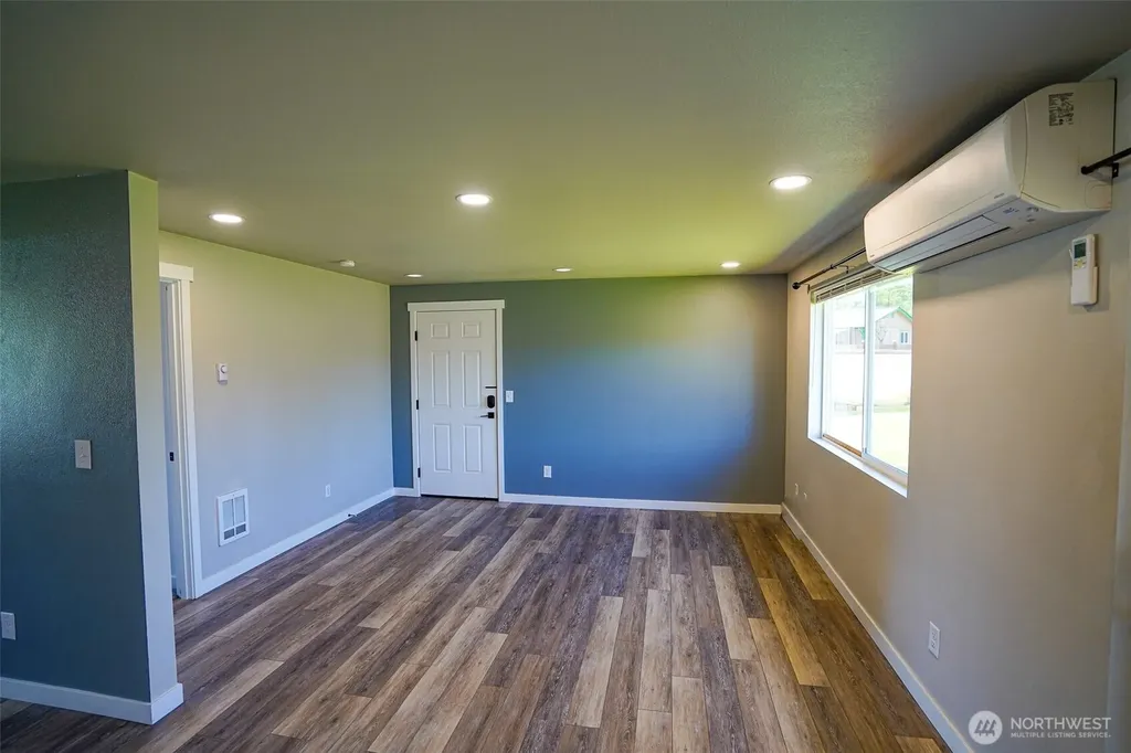 1930 SE Diamond Place Port Orchard WA 98366