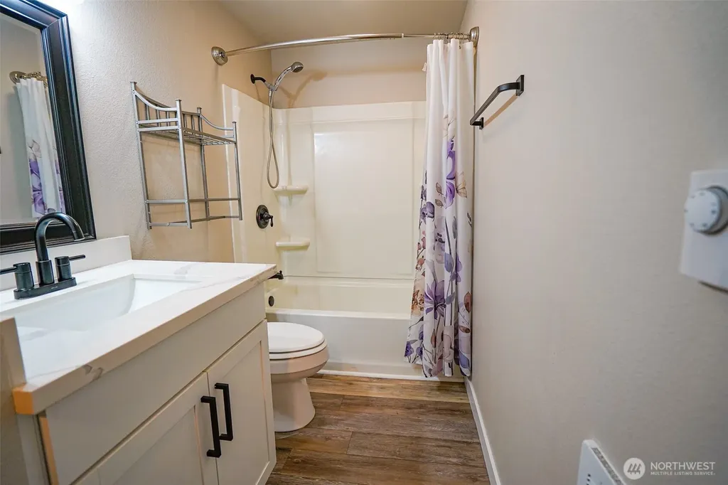 1930 SE Diamond Place Port Orchard WA 98366