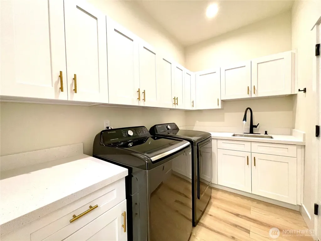 743 Wakina Loop SE Ocean Shores WA 98569