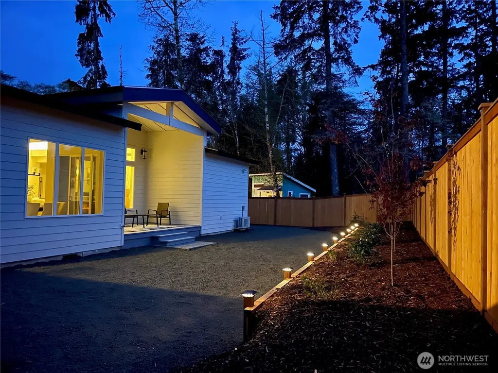 743 Wakina Loop SE Ocean Shores WA 98569