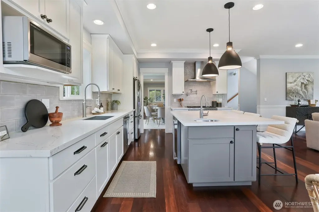8050 29th Avenue NW Seattle WA 98117