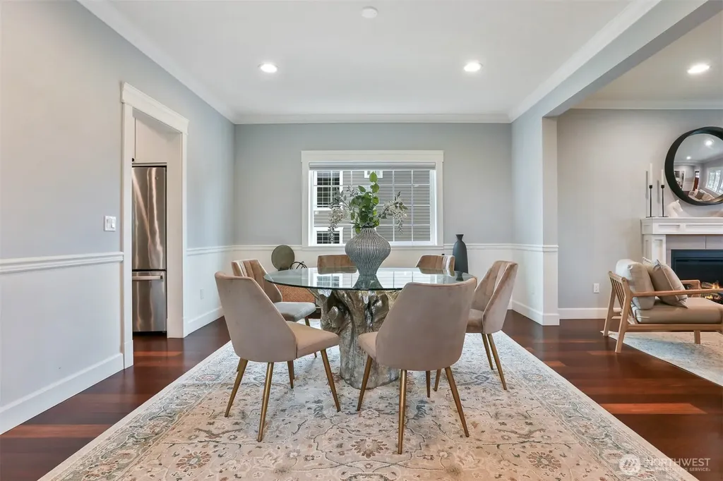 8050 29th Avenue NW Seattle WA 98117
