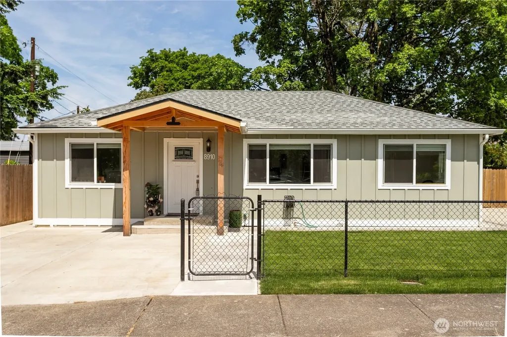 8910 SE Northgate Avenue Vancouver WA 98664