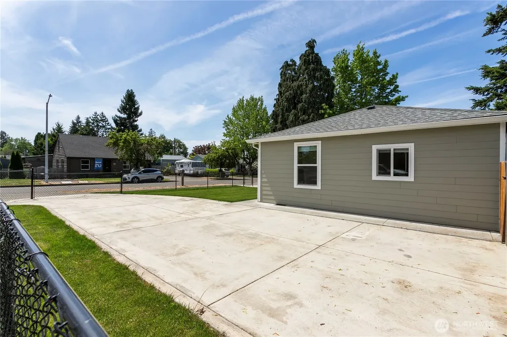 8910 SE Northgate Avenue Vancouver WA 98664
