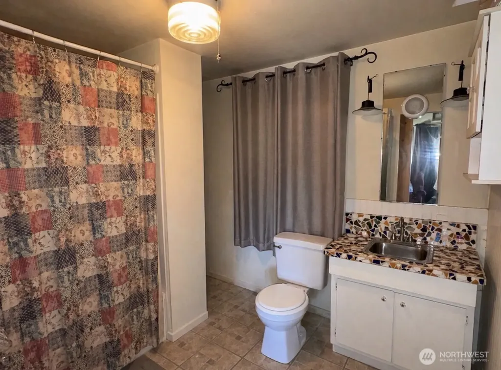 27 Mule Deer Ridge Road Oroville WA 98844