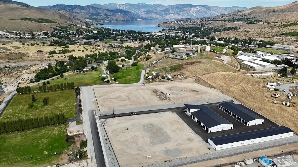 73 E Shop Avenue Chelan WA 98816
