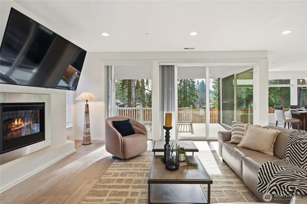 6563 SE 8th Place Renton WA 98059