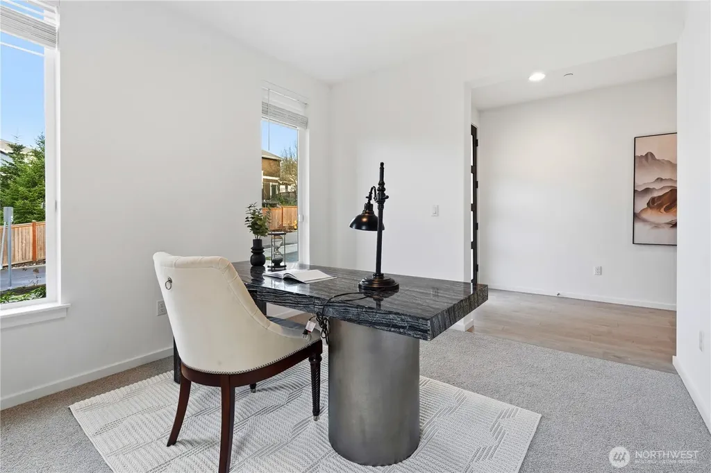 6563 SE 8th Place Renton WA 98059