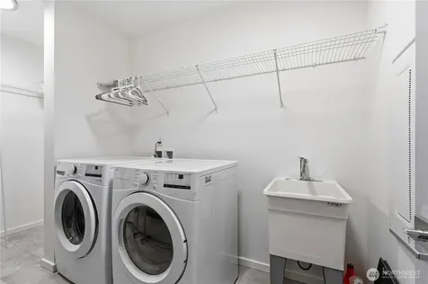 6563 SE 8th Place Renton WA 98059