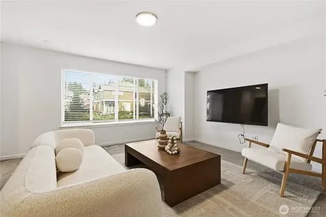 6563 SE 8th Place Renton WA 98059