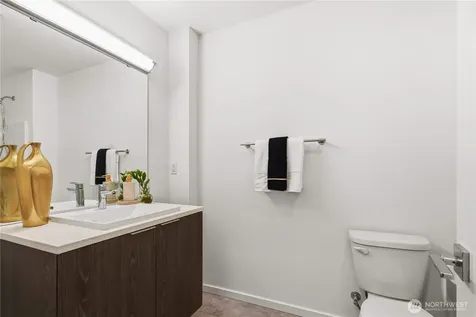 6563 SE 8th Place Renton WA 98059