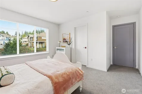 6563 SE 8th Place Renton WA 98059